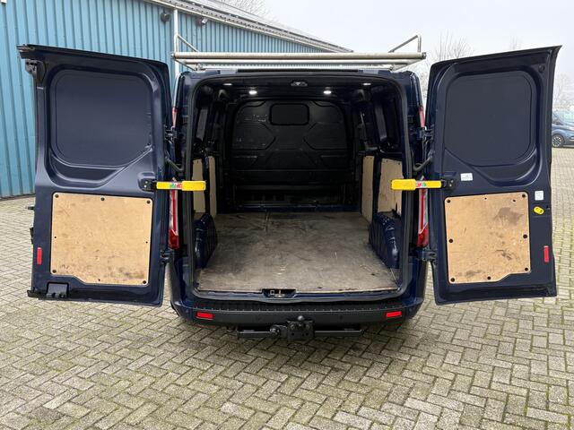 Ford TRANSIT CUSTOM 300 2.0 105Pk TDCI L2H1 Trend / Cruise / Airco / 2x SCHUIFDEUR / IMPERIAAL / Navi / Trekhaak / Apk t/m 08-04-2026