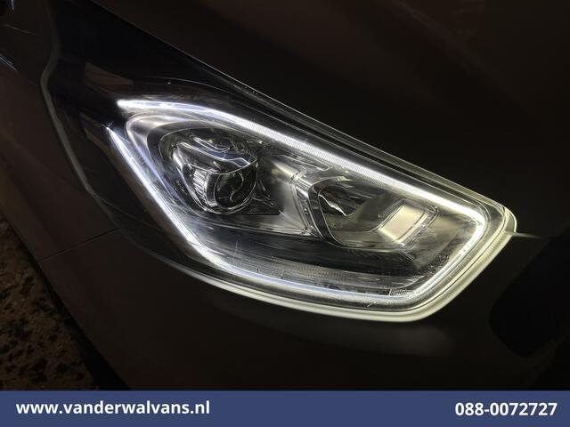 Ford TRANSIT CUSTOM 2.0 TDCI 131pk L2H1 Euro6 Airco | LED | Apple Carplay | Cruisecontrol | 2800kg Trekhaak Parkeersensoren, Stoelverwarming, Verwarmde voorruit, Bijrijdersbank