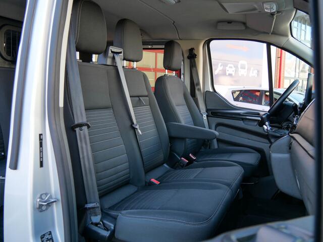 Ford TRANSIT CUSTOM 300 2.0 TDCI L2H1 Limited Dubbele Cabine | TREKHAAK | WINTERPACK | CARPLAY | 6 PERS. | PDC |