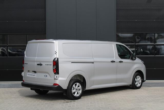 Ford TRANSIT CUSTOM 320 2.5 PHEV L2H1 Trend 232pk - 5 jaar GARANTIE - 2x Schuifdeur - Adaptive Cruise - Blind Spot - Navigatie - Camera - Verwarmd Stuur - Rijklaar