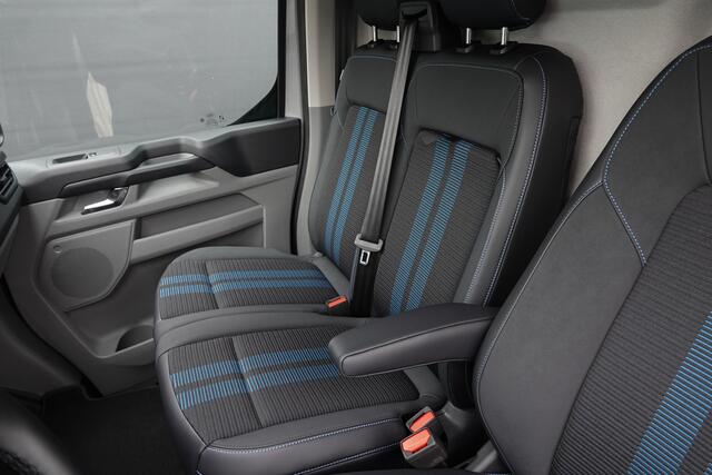 Ford TRANSIT CUSTOM L1H1 170Pk Aut. | Sport | 2xSchuifdeur | Achteruitrijcamera | 19'' | Grey Matter