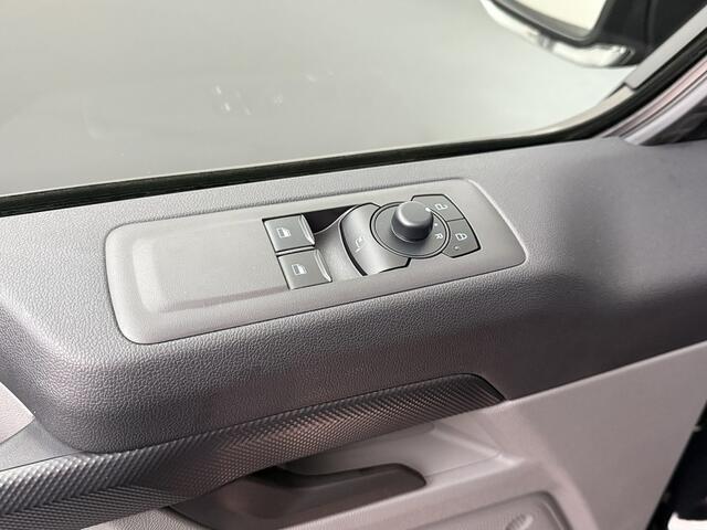 Ford TRANSIT CUSTOM 2.5 PHEV Kombi | 9-Persoons Lang | 2xschuifdeur | Prijs incl BPM en Exclusief BTW | Navigatie | Camera | Airco | Privacy Glass | Trekhaak