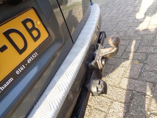 Ford TRANSIT CUSTOM 270 2.0 TDCI L1H1 Limited DC Dubbel cabine, navigatie, trekhaak, 18 inch LMV, camera, 170 PK !!