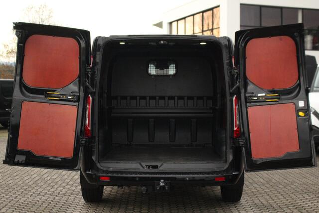 Ford TRANSIT CUSTOM 320 2.0TDCI 170pk L2H1 Limited DC | Automaat | L+R Zijdeur | Trekhaak | Camera | Carplay/Android | | Lease 537,- p/m