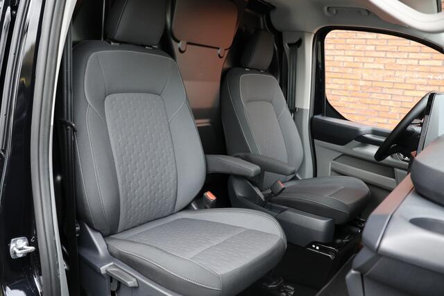 Ford TRANSIT CUSTOM E-Transit 320 L2H1 Limited 65 kWh 218 PK | 328 KM Range | ACC | Blind Spot | L+R Schuifdeur | LED Koplampen + achterlichten | Stuur- en stoelverwarming | CarPlay | Camera | Zero Emission