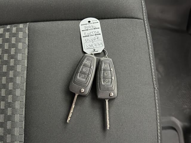 Ford TRANSIT CUSTOM 2.0TDi 130PK Automaat Lang Limited | Dakdraagsysteem | Multimedia Touchscreen | Camera | 3-Persoons | Airco | Cruise