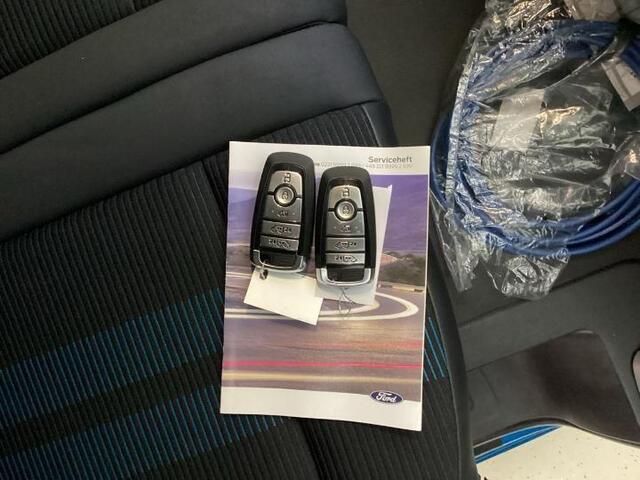 Ford TRANSIT CUSTOM 320 2.5 PHEV L1H1 Sport 233pk | Adaptieve cruise | BLIS | Dubbele Schuifdeuren elektrisch bedienbaar | Stoelverwarming | All Weather Banden | 360 Camera | Verlengde Fabrieksgarantie tot 10-2029