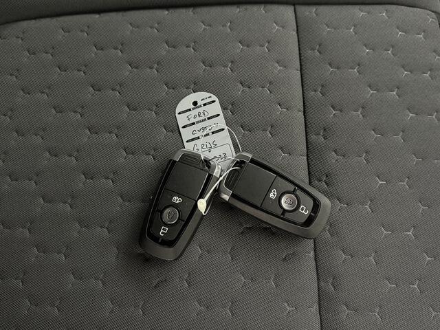 Ford TRANSIT CUSTOM 2.5 PHEV Automaat Lang Limited Kombi | 9-Persoons | 2xSchuifdeur | ¤ 49.750,-- incl BPM en excl BTW | Navigatie | Camera | Airco | Privacy Glass | Trekhaak