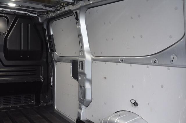 Ford TRANSIT CUSTOM 320 2.0 TDCI L2H1 Trend