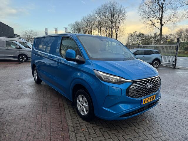Ford TRANSIT CUSTOM E-Transit 340 L2H1 Limited 65 kWh | Trekhaak | Winter Pack | Camera | Adapt. Cruise | Apple Carplay & Android Auto |