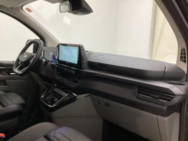 Ford TRANSIT CUSTOM Tourneo 340 2.5 PHEV L1H1 Titanium X 233pk | Ergonomische Lederen Stoelen | Elektrische schuifdeuren links en rechts | Prijs is incl. BTW/BPM | Stuur/Stoelverwarming | Trekhaak Wegklapbaar | B&O Play | Verlengde Fabrieksgarantie tot 05-2029