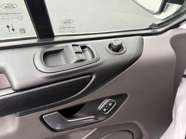 Ford TRANSIT CUSTOM 2.0TDCi 130PK Lang | Achterdeuren | Airco | Cruise | 3-Persoons | Betimmering