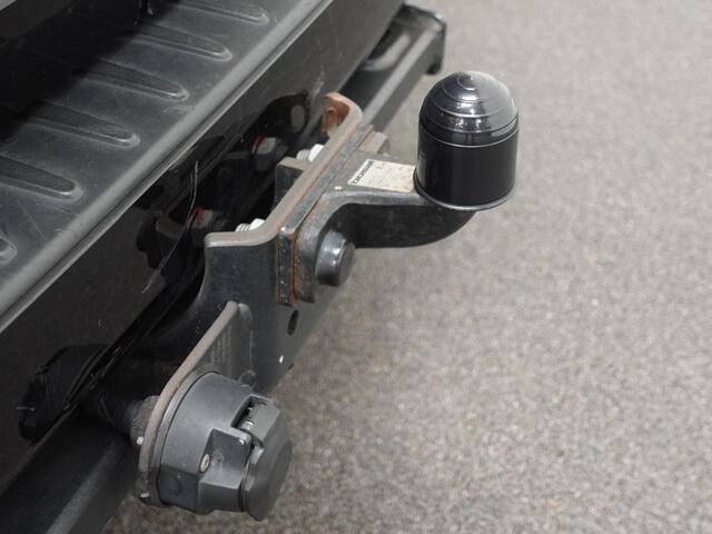 Ford TRANSIT CUSTOM 130pk Automaat L2H1 Limited Raptor Edition Dubbele Cabine | 2x Schuifdeur | Navigatie | Airco | Cruise control | Trekhaak | Parkeersensoren