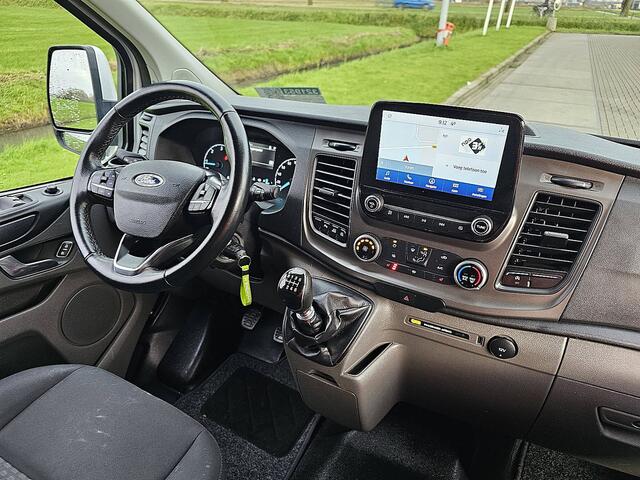 Ford TRANSIT CUSTOM 300 2.0 TDCI L2H1 Navi Airco PDC Cruise Achterdeuren 3 Zits Euro6 105 PK!
