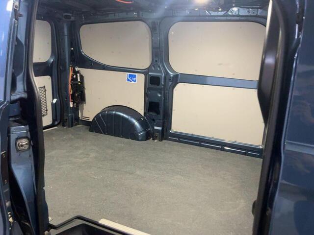 Ford TRANSIT CUSTOM 300 2.0 TDCI L1H1 Limited 170pk Automaat | Marge Geen BTW | 17 inch | Trekhaak | AGR-stoel | Stoelverwarming | Achteruitrijcamera | Houten vloer