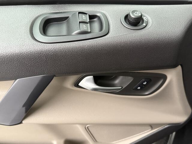 Ford TRANSIT CUSTOM 2.0TDCI 170PK Lang Limited Dubbele Cabine | Leder | Camera | Airco | Cruise | Trekhaak