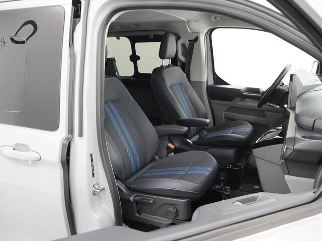 Ford TRANSIT CUSTOM 320 | 2.5 PHEV | L2 H1 | SPORT | DUBBEL CABINE | ELEKTRISCHE TREKHAAK | STOEL EN STUURWIEL VERWARMING | CLIMATE CONTROL | NAVIGATIE | CAMERA | PARKEERSENSOREN | GREY MATTER | 233 PK