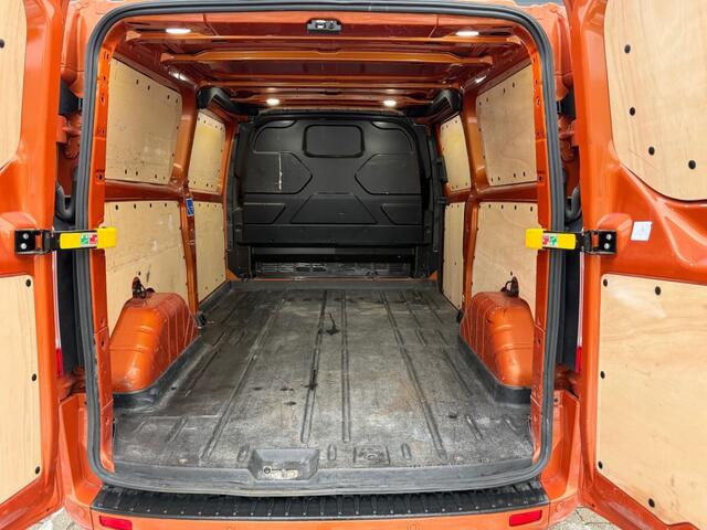 Ford TRANSIT CUSTOM 2.0 TDCi 185PK L2 Orange Sport EDITION / Leder / Trekhaak / Navi / Cruise