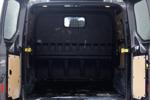 Ford TRANSIT CUSTOM 2.0 TDCI 130pk L2H1 D.C. Limited Navi/Camera/2x Schuifdeur MARGE/BTW-Vrij 05-2019