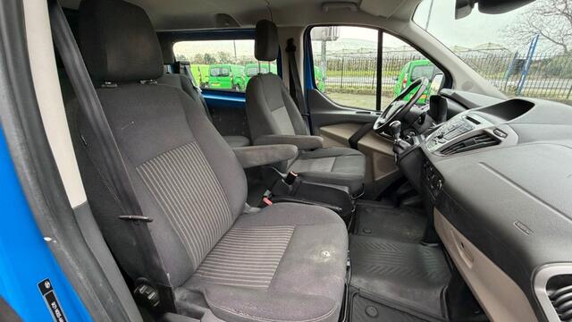 Ford TRANSIT CUSTOM 2.0 TDCI 77KW 105PK DC DUBBELE CABINE EURO 6 AIRCO/ CRUISE CONTROL/ RVS IMPERIAAL/ TREKHAAK/ 100% DEALERONDERHOUDEN