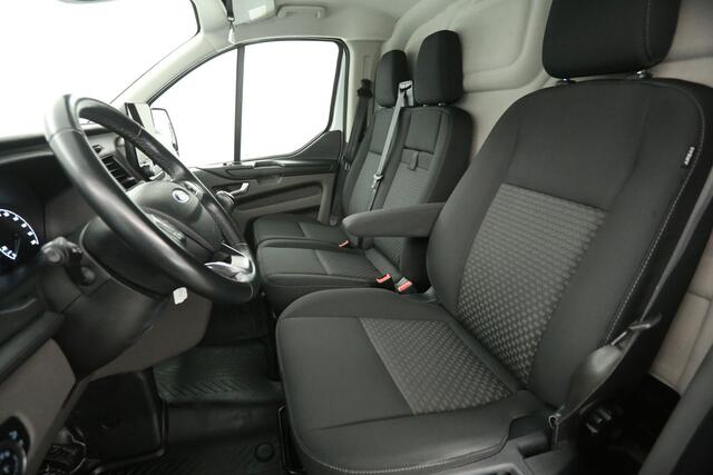 Ford TRANSIT CUSTOM 2.0 TDCI L2H1 | Airco | Camera | Cruise | 3-Zits | Stoelverw. | Navi | Carplay | Parkeersens.