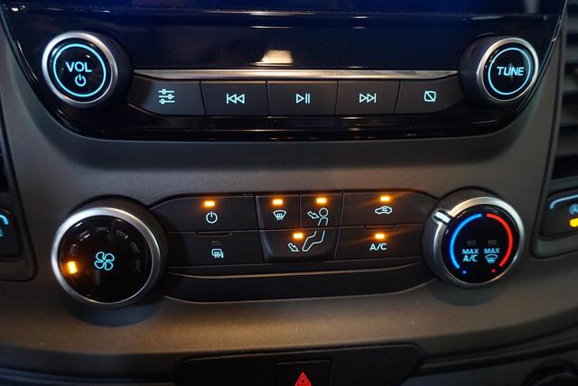 Ford TRANSIT CUSTOM 300 2.0 TDCI L2H1 Trend Dubbele Cabine Automaat 5p | Airco | Navigatie | Bluetooth | Trekhaak