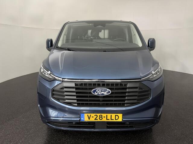 Ford TRANSIT CUSTOM 320 2.5 PHEV L1H1 Limited met o.a. B&O audio, 17 inch lichtmetalen velgen, Een achteruitrijcamera, Dode hoek herkenning, Adaptieve cruise control en een Navigatiesysteem