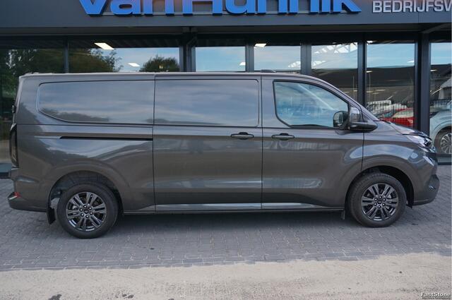 Ford TRANSIT CUSTOM 320L 2.5 PHEV Hybride 233PK Limited PRIJS INCL. BPM !! 13" Navi, Adap. Cruise, Camera, 17" LM, Trekhaak!! NR. HYB002