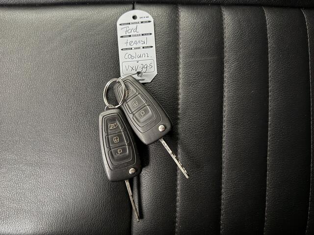 Ford TRANSIT CUSTOM 130PK L2H1 Trail Limited | 2800Kg Trekhaak | Leder | Camera | Multimedia | 3-Zits