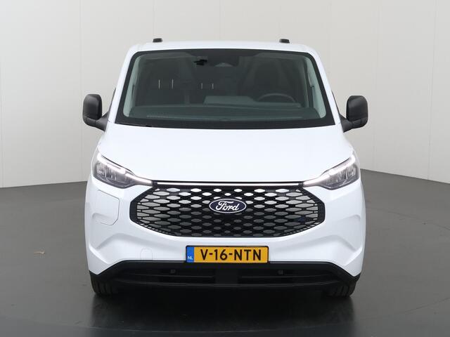 Ford TRANSIT CUSTOM E-Transit 320 | L1 H1 | TREND | 65 kWh | 328 KM RANGE | CLIMATE CONTROL | CARPLAY / ANDROID AUTO | STOELVERWARMING | SPIEGEL VERWARMING | ACHTERUITRIJCAMERA | VOORRUITVERWARMING | LAADRUIMTE PAKKET | VOORBEREIDING 2300 KG TREKHAAK