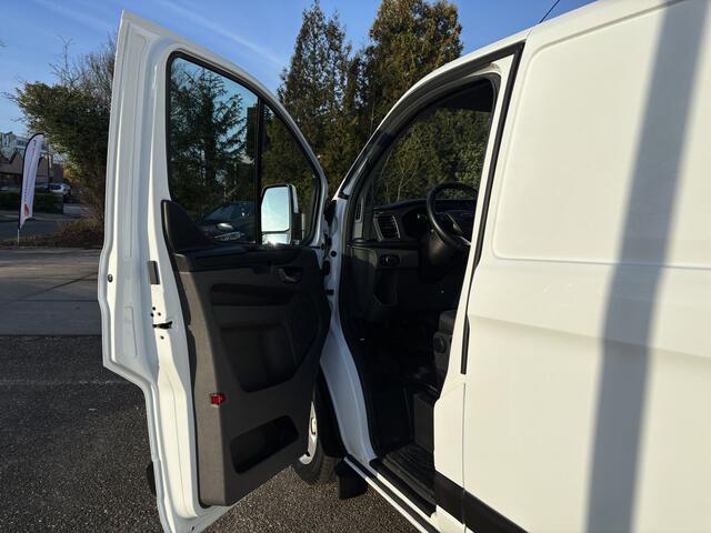 Ford TRANSIT CUSTOM 300 2.0 TDCI Lengte 2 Trend Cuise Control Achteruitrijcamera Airco Euro 6