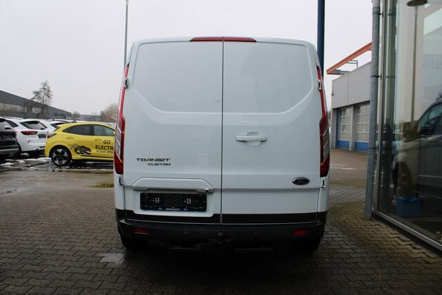 Ford TRANSIT CUSTOM 320 2.0 TDCI L2H1 Limited DC | Trekhaak | Stoelverwarming | Navigatie | Camera | Cruise Control Adaptive |
