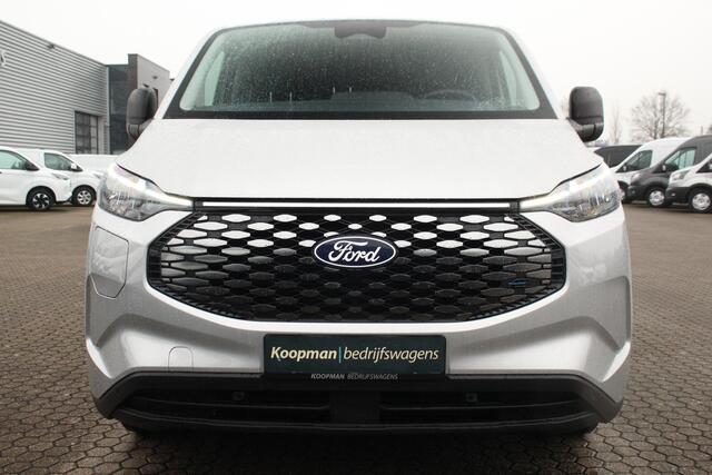 Ford TRANSIT CUSTOM E-Transit 320 L1H1 Kombi | 9 persoons | Trend | 65kWh | 160kW/218pk | Trekgewicht 2300kg | Camera | Carplay/Android | Cruise | Lease 824,- p/m