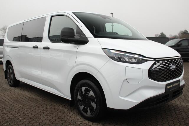 Ford TRANSIT CUSTOM E-Transit 320 L2H1 Kombi | 9 persoons | Trend | 65kWh | 160kW/218pk | Trekgewicht 2300kg | Camera | Carplay/Android | Cruise | Lease 824,- p/m