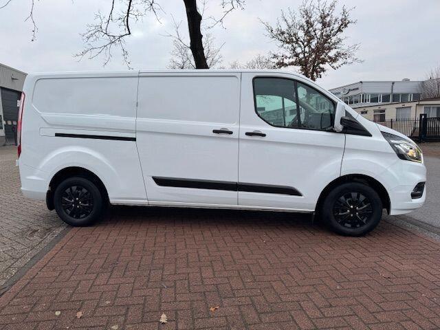 Ford TRANSIT CUSTOM 300 2.0 TDCI 130pk L2 H1 Trend 3Zits Euro6 173.000km Airco,Navi,Camera