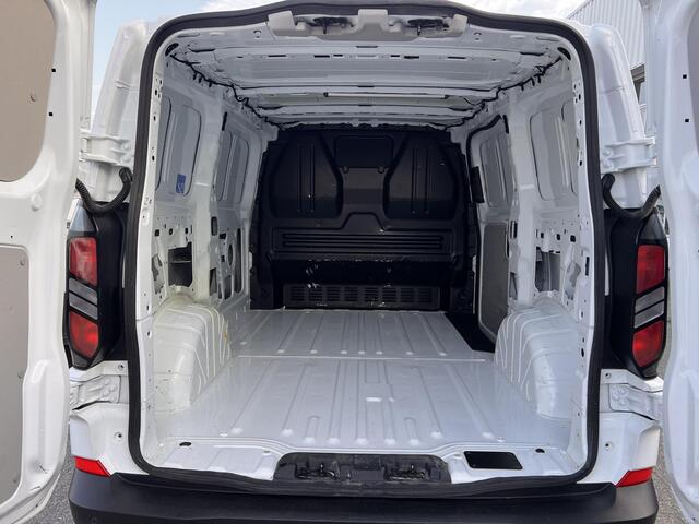 Ford TRANSIT CUSTOM 320 2.0 TDCI L1H1 Trend 136pk | AWD | 4x4 | Adaptieve cruise control | Achteruitrijcamera | Navigatiesysteem |