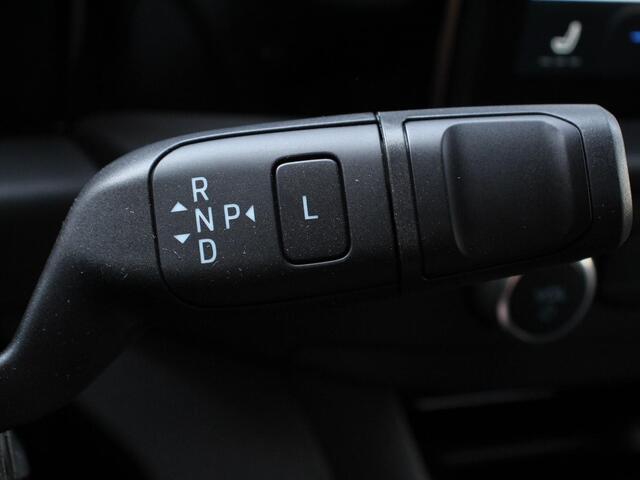 Ford TRANSIT CUSTOM 340 L2H1 Limited 65 kWh 8-Persoons