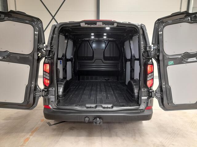 Ford TRANSIT CUSTOM 300 2.0 TDCI L2H1 Trend Nieuw Model BPM VRIJ! Ford Transit Custom 300 2.0 TDCI L2H1 Trend NM Navi Cruise Camera Parkeersensoren Trekhaak