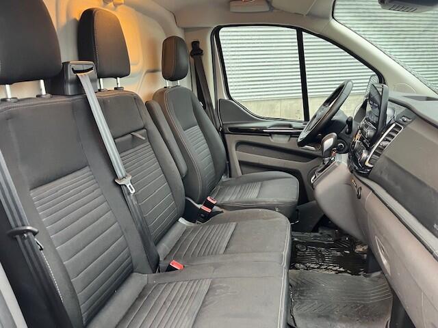 Ford TRANSIT CUSTOM 320 / 2.0 TDCI / L2H1 Limited / APK-TUV 10-26