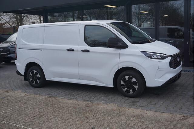 Ford TRANSIT CUSTOM Trend Elek. 64KWH 218PK Trend AUT BPM VRIJ!! Apple CP / Android A, LED, 2300KG Trekgewicht NR. EC03