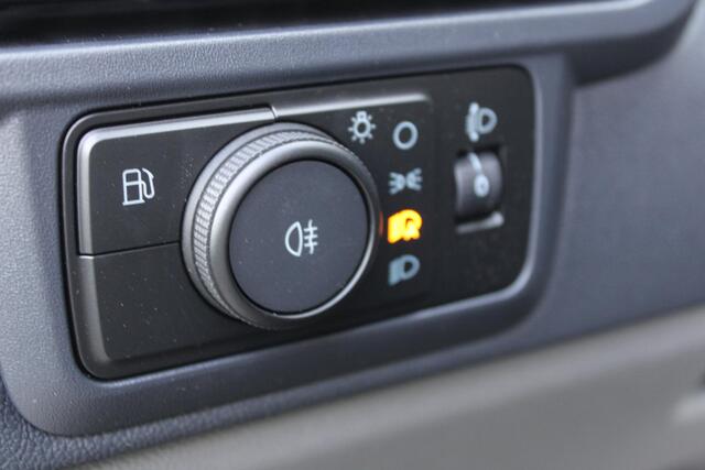 Ford TRANSIT CUSTOM 320 2.5 PHEV L2H1 Sport 233pk | Inklapbare trekhaak | 19 inch lichtmetalen Sport velgen (mat zwart) | Verwarmbaar stuurwiel | Navigatie systeem | B&O speakers