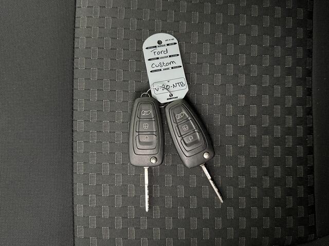 Ford TRANSIT CUSTOM 2.0TDCi Business | Navigatie | Multimedia | Airco | Cruise | Betimmering