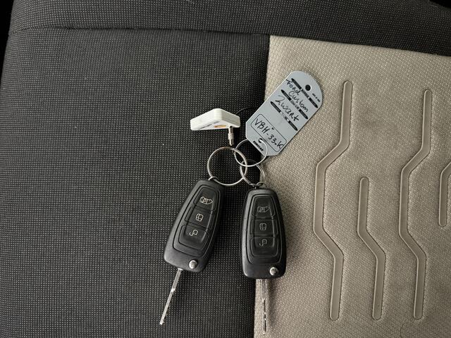 Ford TRANSIT CUSTOM 130PK Automaat Lang Dubbele Cabine Limited | Euro 6 | 6-Persoons | Navigatie | Airco | Cruise