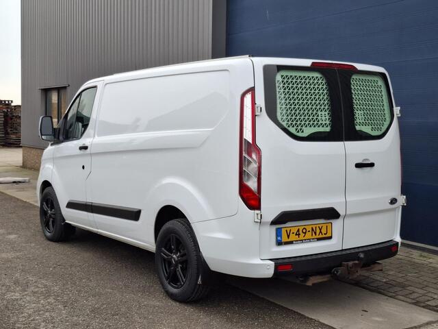 Ford TRANSIT CUSTOM 340 2.0 TDCI L1H2 Limited AIRCO / CRUISE CONTROLE / EURO 6 / TREKHAAK / L1H1