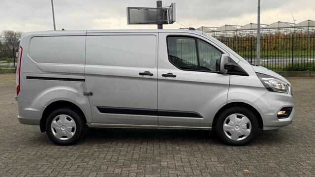 Ford TRANSIT CUSTOM 2.0 TDCI 96KW 131PK AUTOMAAT EURO 6 AIRCO/ CRUISE CONTROL/ NAVIGATIE/ 100% DEALERONDERHOUDEN