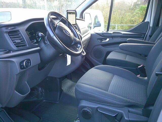 Ford TRANSIT CUSTOM 300 2.0 TDCI L1H1 Trend VOORZIEN VAN AUTOMAAT !! NIEUWSTAAT !!!