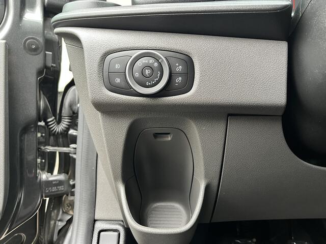 Ford TRANSIT CUSTOM 320 2.0 TDCI L2H1 Limited Airco Cruise control 3-Persoons Stoelverwarming Telefoonverbinding Navigatiesysteem Parkeersensoren voor en achter Schuifdeur Euro 6