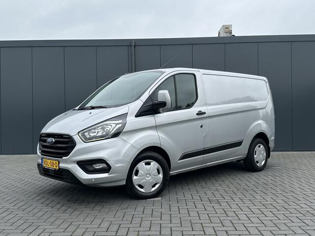 Ford TRANSIT CUSTOM 300 2.0 TDCI 130 PK / L1H1 / 1e EIG. / ZEER NETJES !! / 80.809 KM !! / ACHTERKLEP / STOELVERW. / AIRCO / CRUISE / NAVI / CAMERA