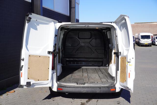 Ford TRANSIT CUSTOM 2.0 TDCI 130PK EURO 6 - Airco - Cruise - PDC - ¤ 19.950,- Excl.
