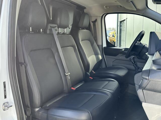 Ford TRANSIT CUSTOM 2.0 TDCI 136 PK TREND / L2H1 / 46.765 KM !! / 2.800 KG AHG / CAMERA / CRUISE / 3 ZITS / AIRCO / CARPLAY